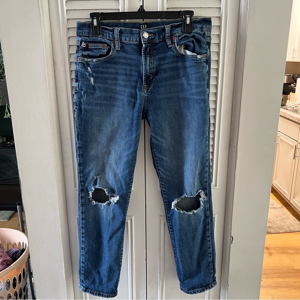 GAP Women's 8/29 Jeans Girlfriend Medium Wash Ripped Distressed Stretch 8 29